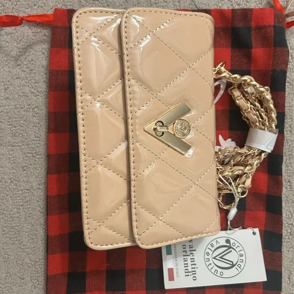 Valentino | Bags | Valentino Cream And Gold Quilted Clutch  display picture 2